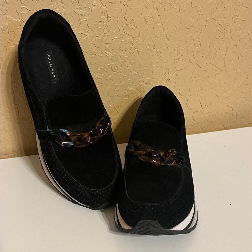 Pelle Moda Black Suede Women's Loafers size 7 1/2M